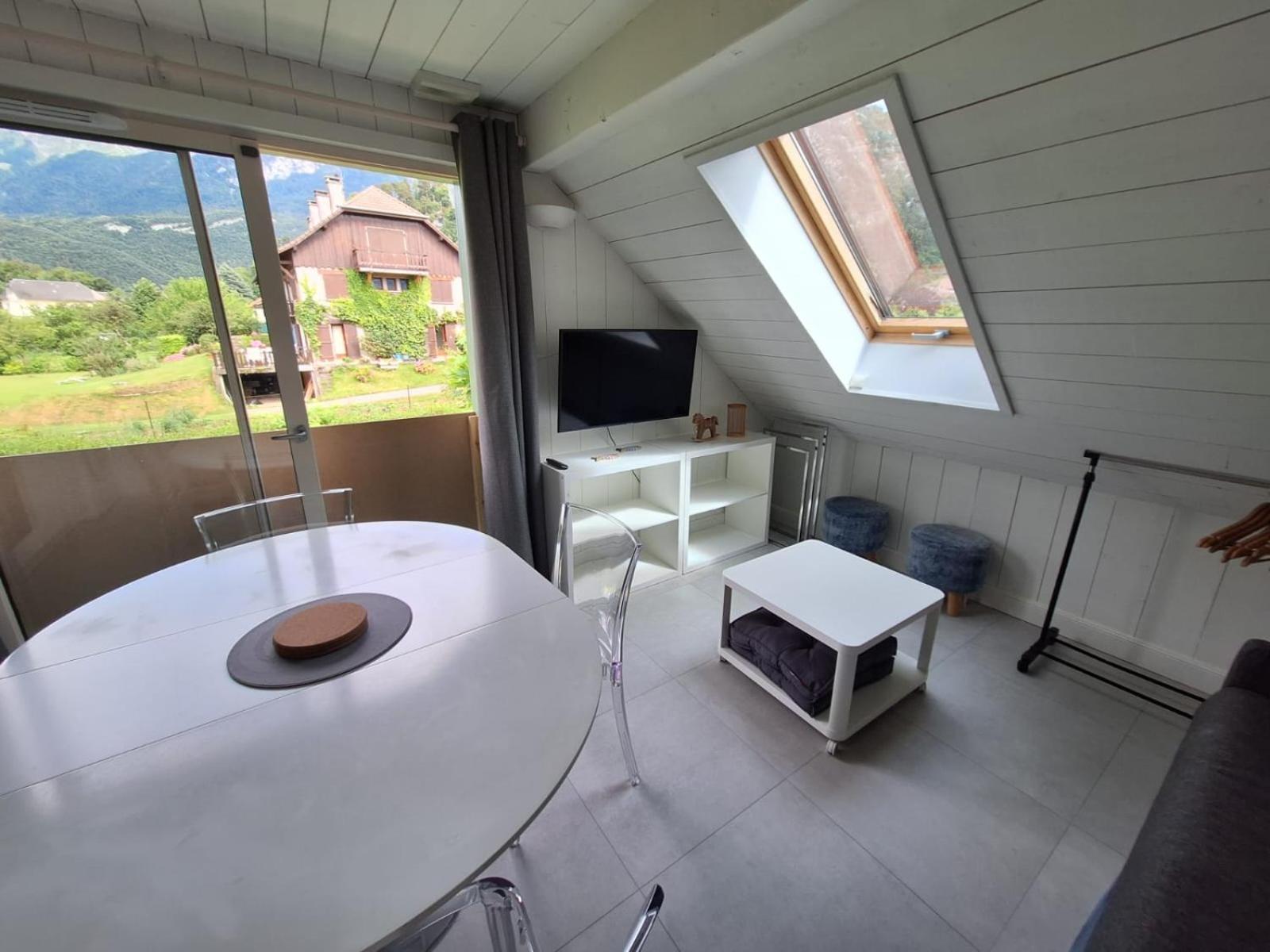 La Baie Des Voiles 3 Chambres 4 A 6 Personnes Au Bord Du Lac Plage Privee Duingt Exterior foto
