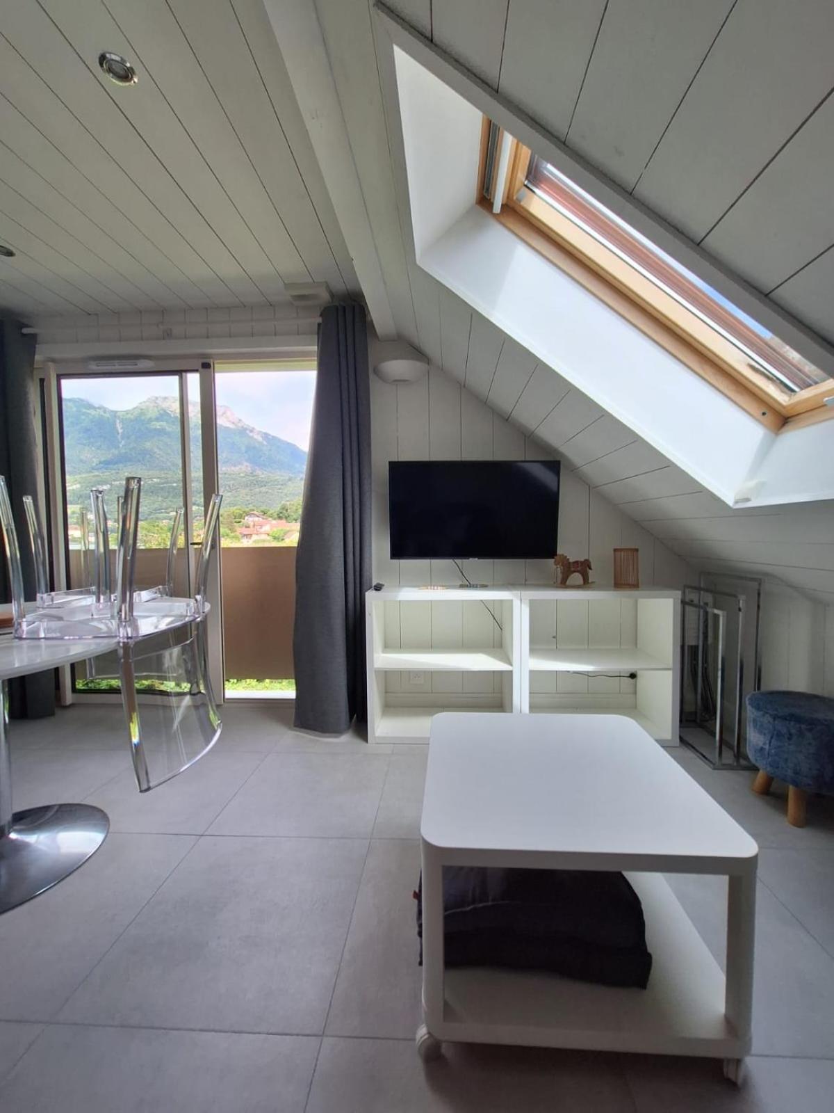 La Baie Des Voiles 3 Chambres 4 A 6 Personnes Au Bord Du Lac Plage Privee Duingt Exterior foto